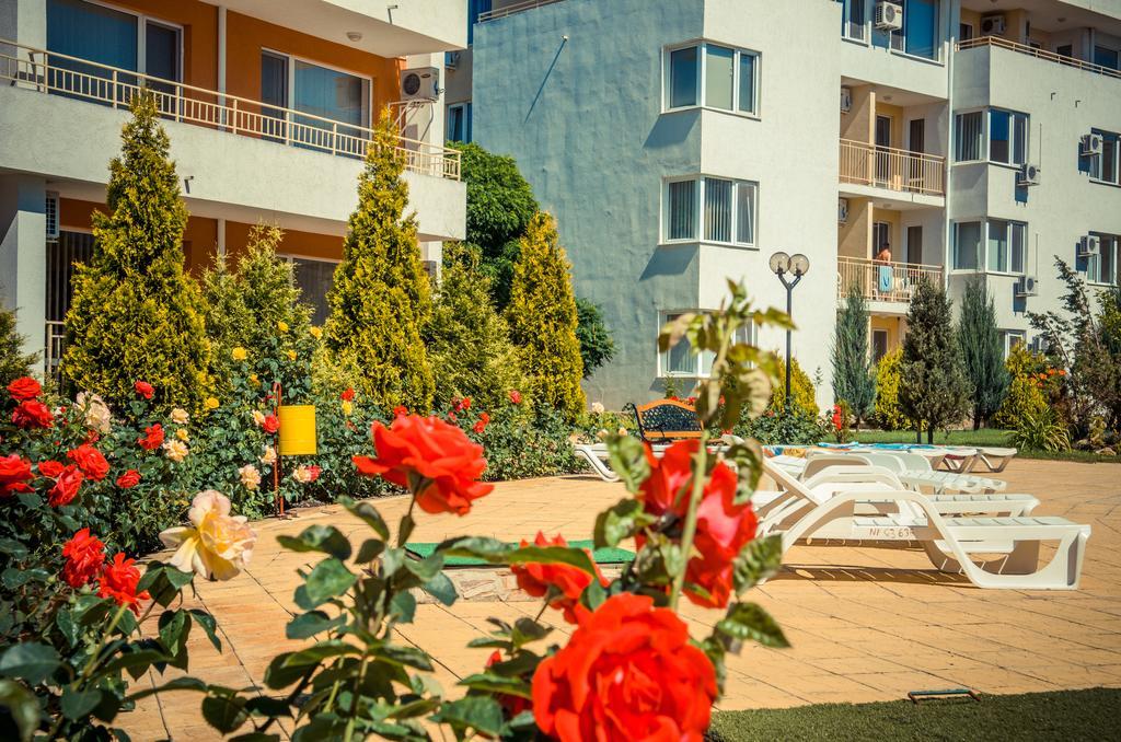 Waterpark Fort Apartments Sunny Beach Exterior photo