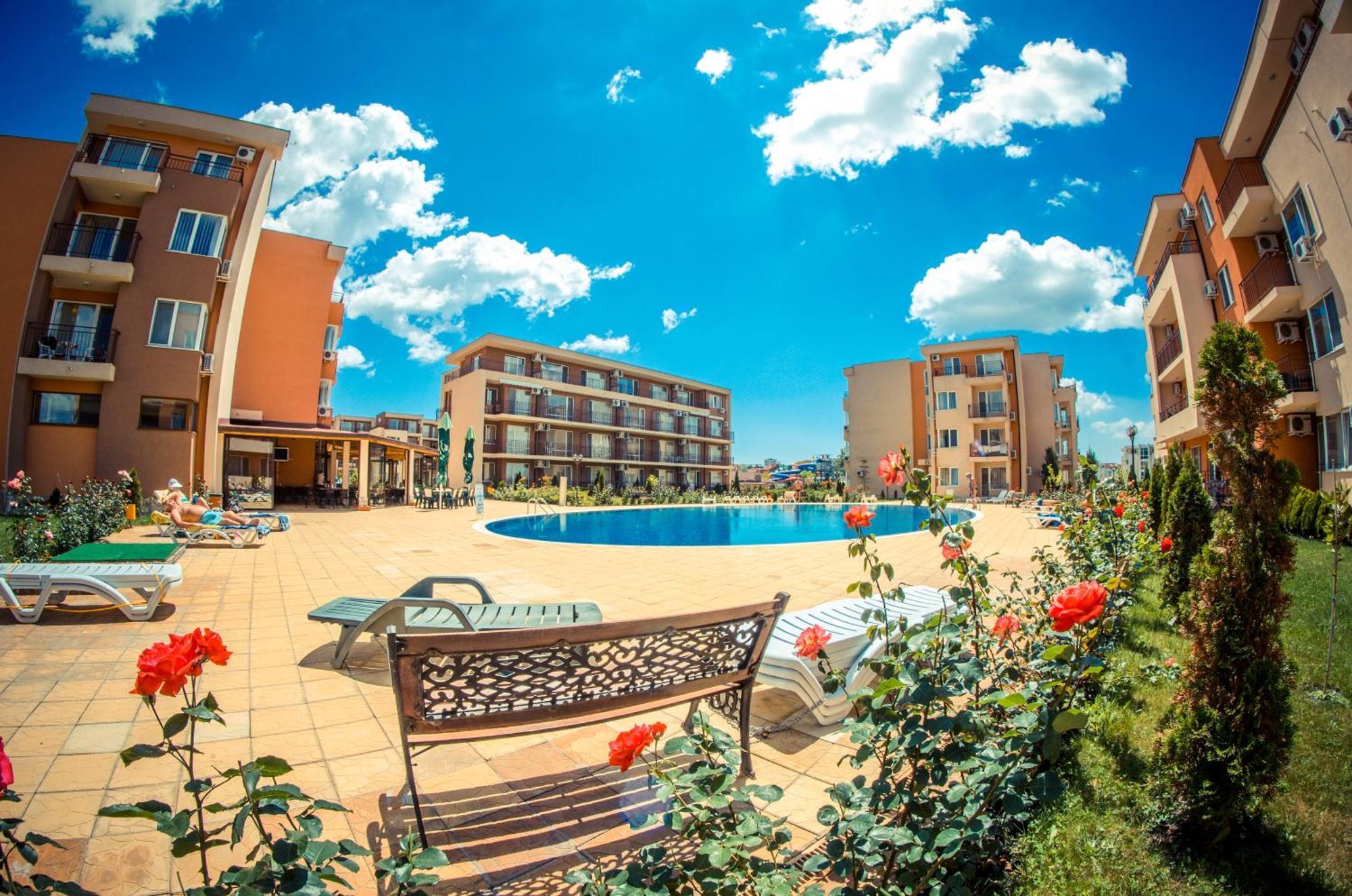 Waterpark Fort Apartments Sunny Beach Exterior photo