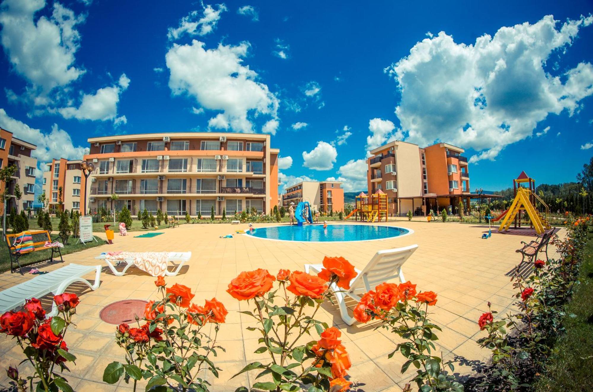 Waterpark Fort Apartments Sunny Beach Exterior photo