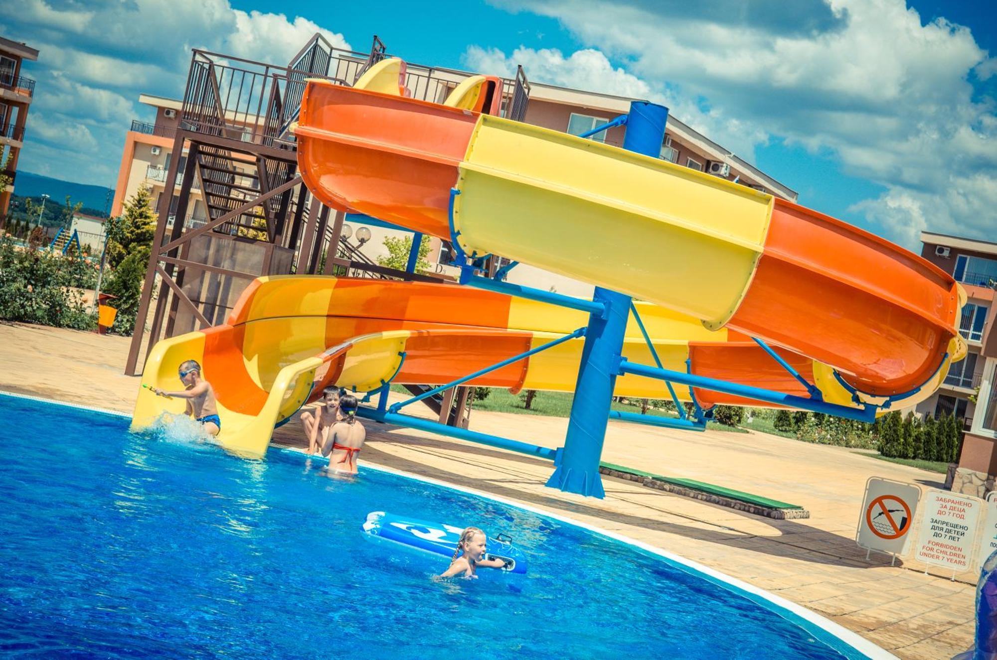 Waterpark Fort Apartments Sunny Beach Exterior photo