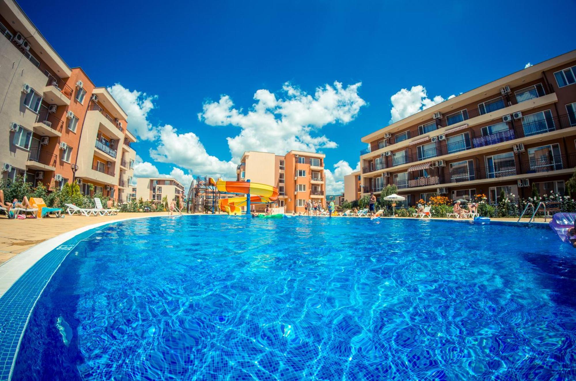 Waterpark Fort Apartments Sunny Beach Exterior photo
