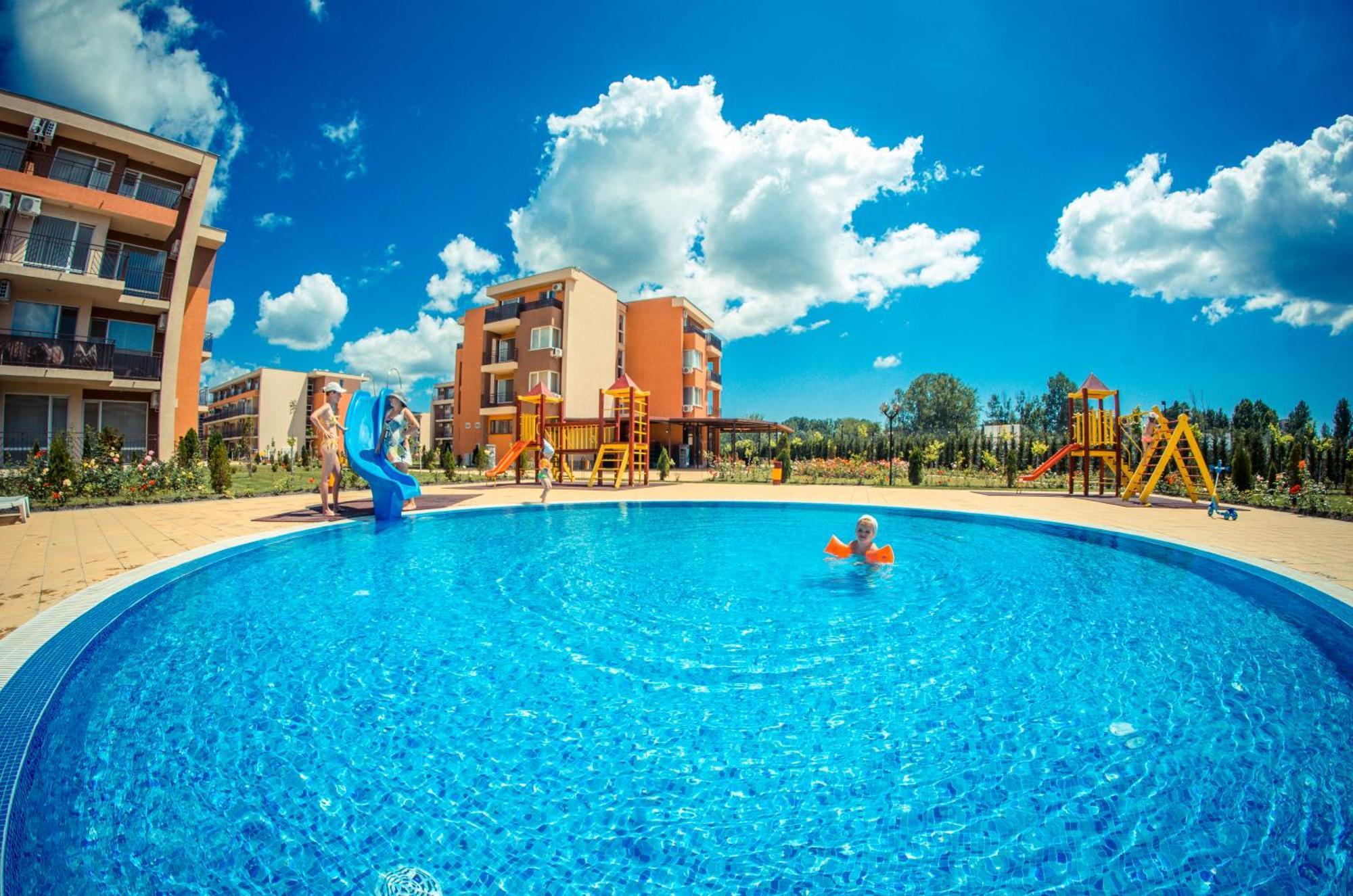 Waterpark Fort Apartments Sunny Beach Exterior photo