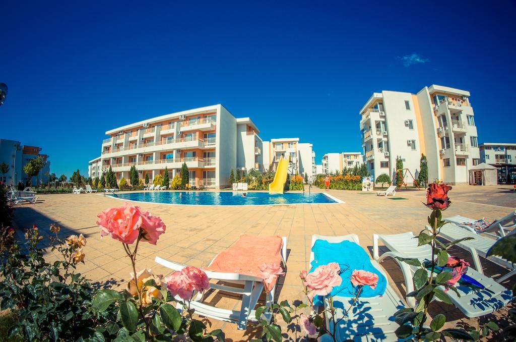Waterpark Fort Apartments Sunny Beach Exterior photo