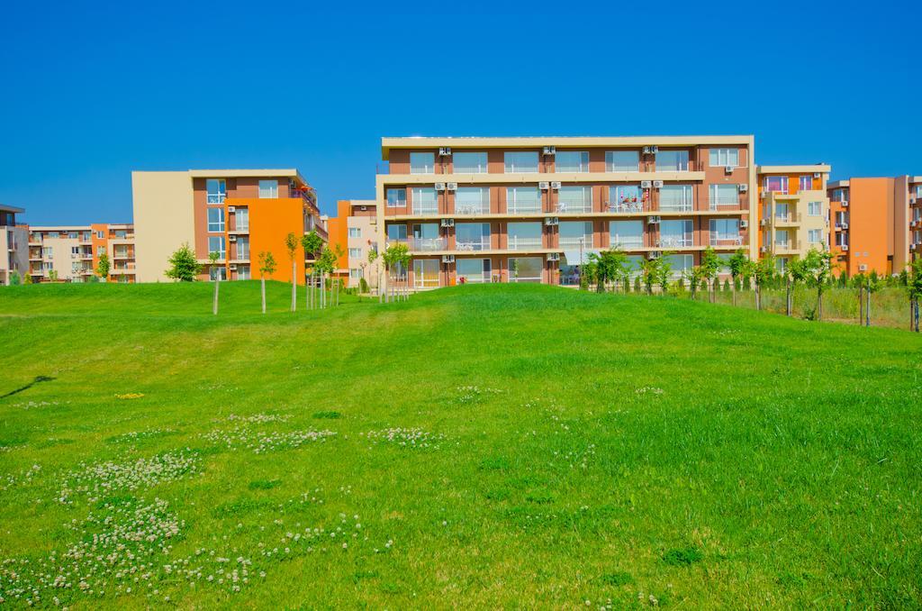 Waterpark Fort Apartments Sunny Beach Exterior photo