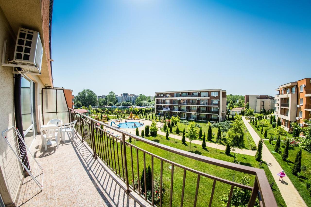 Waterpark Fort Apartments Sunny Beach Exterior photo