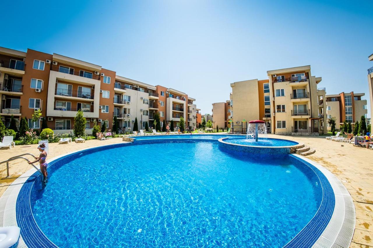 Waterpark Fort Apartments Sunny Beach Exterior photo